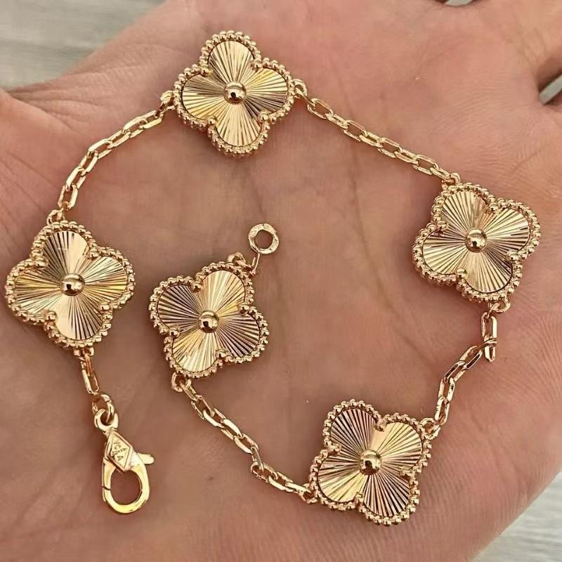 Van C Bracelets - Image 7