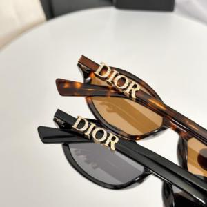 D Sunglasses
