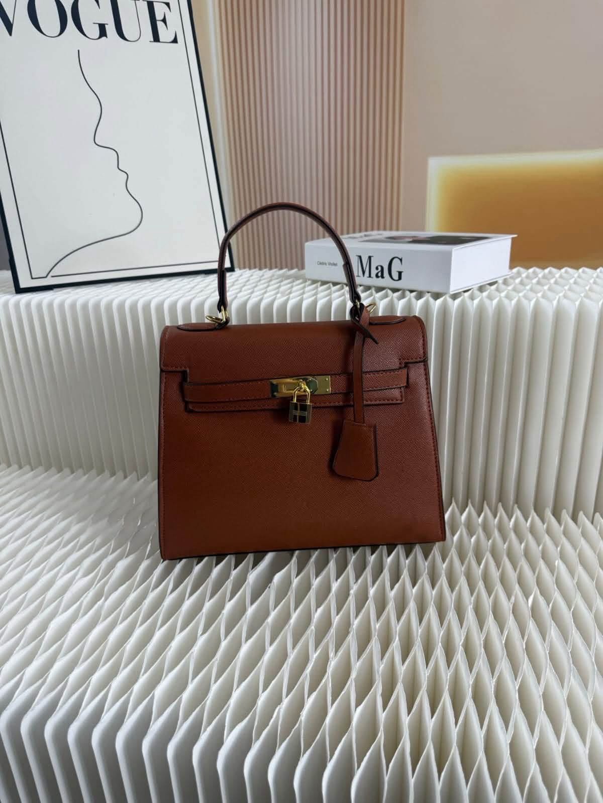 H Bag - Image 4