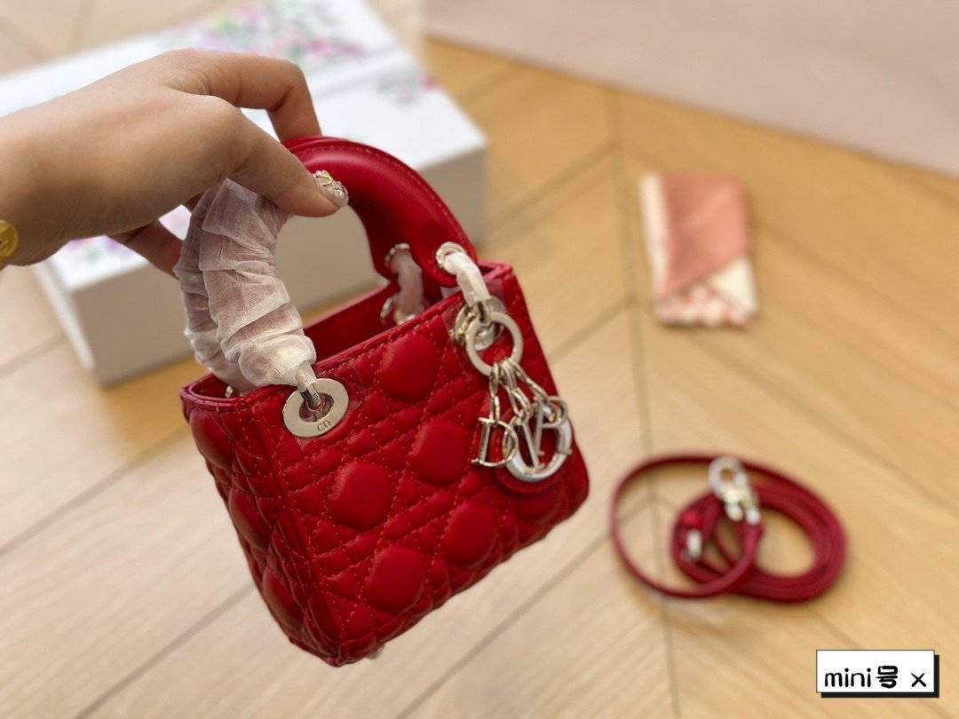 D Bags - Image 8