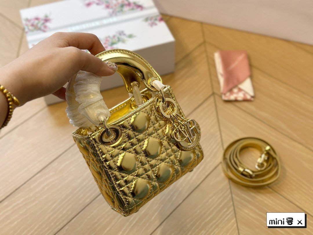 D Bags - Image 6
